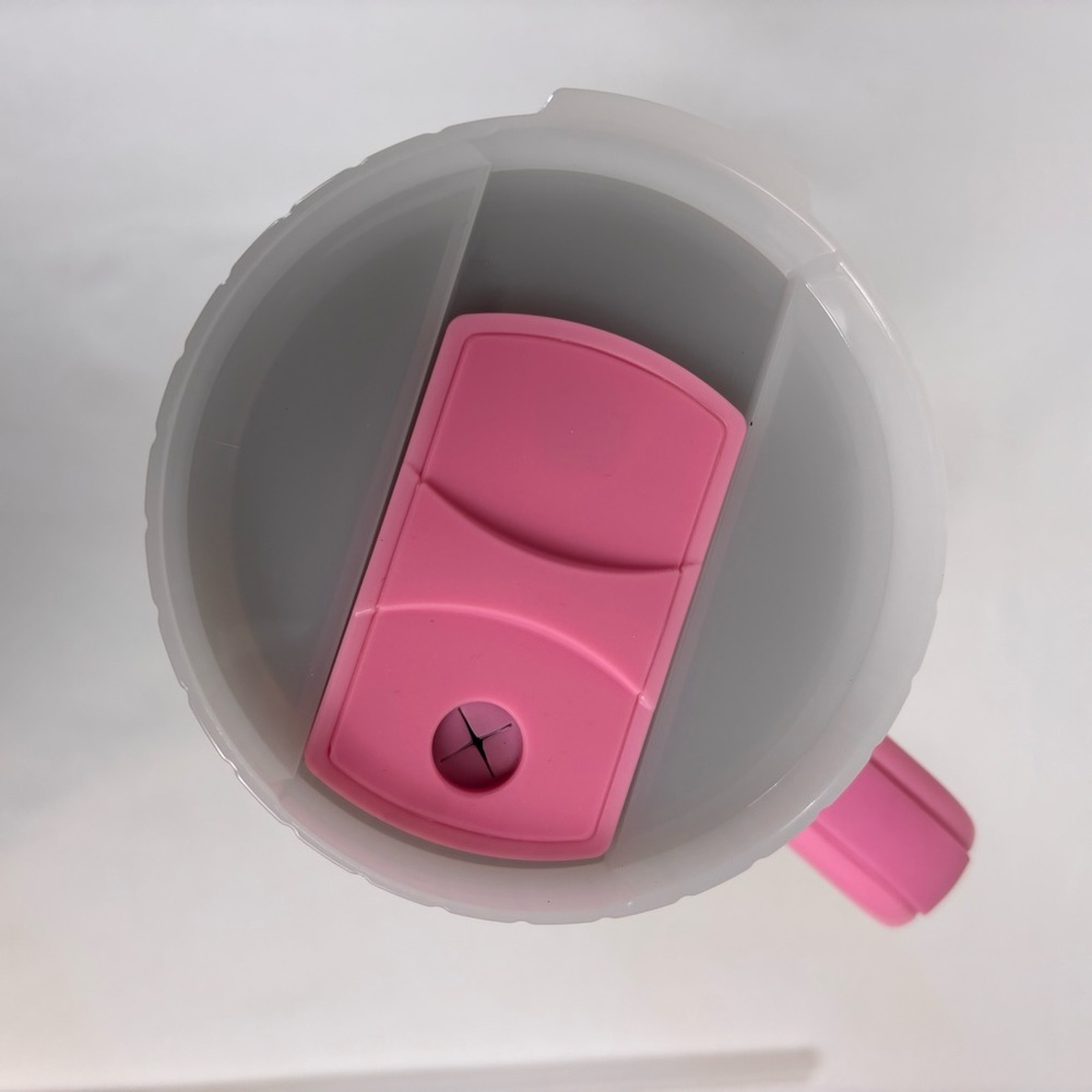 Adventuridge Travel Mug with Handle Twist Lid Straw Pink White Swirl Size 40 Oz - Picture 5 of 9